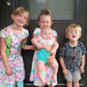 Meet your Posher, Laura